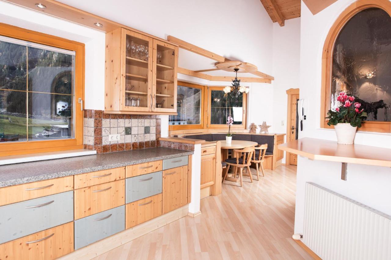 Apart&Chalet Chiara Neustift im Stubaital Ngoại thất bức ảnh